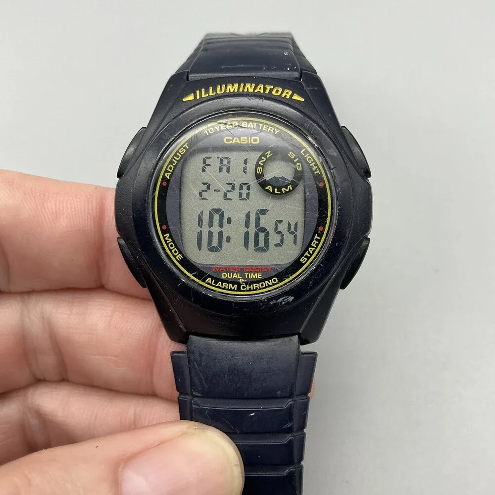 Casio 3233 F-200 Mens Watch 40mm Gray Digital Dial Black Resin Illuminator